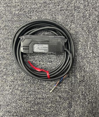 KEYENCE FS-N11P Cảm biến quang sợi kỹ thuật số với đầu ra PNP loại cáp đơn vị chính