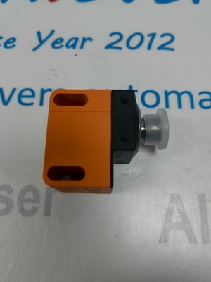 Cảm biến điện dung kép IFM IN5327 cho bộ truyền động van