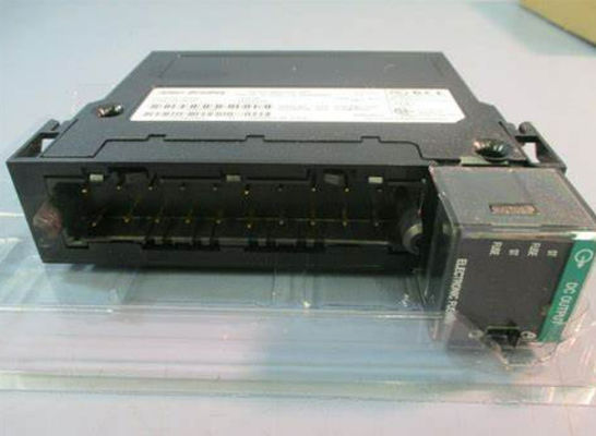 1756-OB16E Allen Bradley ControlLogix 16 điểm D / O mô-đun điện áp 12-24 Volt DC