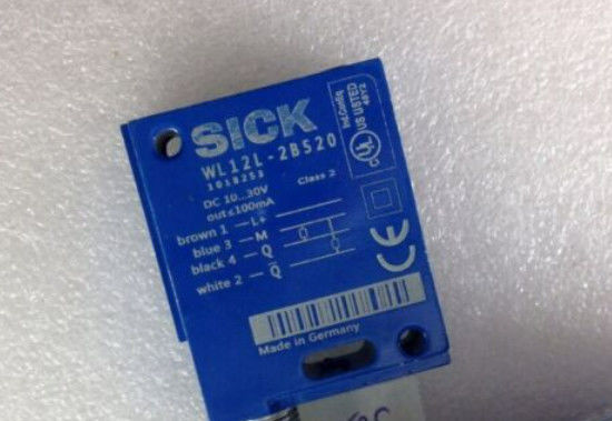 SICK WL12L-2B520 cảm biến quang điện W12 kết nối đầu nối nam M12 5-pin