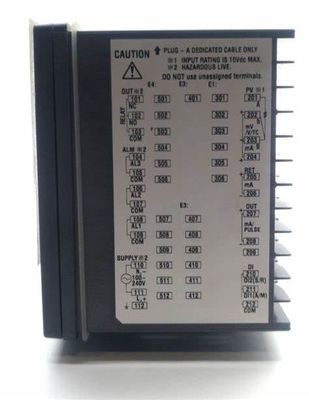 Máy điều khiển nhiệt độ chung Yokogawa UT35A-000-11-00