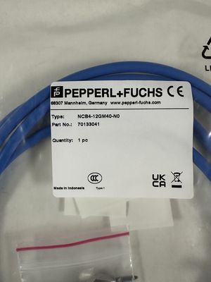 Cảm biến điện dung P&F NCB4-12GM40-N0 với vỏ nhựa và đầu nối 1 đầu ra sản phẩm