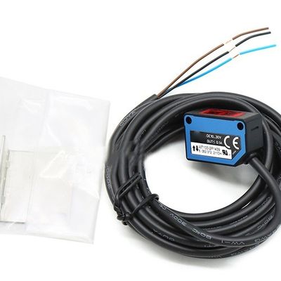 Cảm biến quang điện SICK WT100-2P1412S01 Cảm biến chính xác với khoảng cách phát hiện từ 0 m đến 40 m và độ lặp lại ≤ 2 %