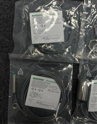 Công tắc cảm ứng Siemens 3RG4014-0CD00 với khả năng bảo vệ xâm nhập IP66/67 và phạm vi đo tối đa 1300 mbar 522 inH²O