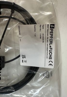 Cáp giao diện  UC-30GM-R2 cho cảm biến siêu âm