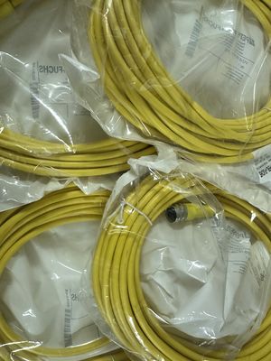 Pepperl Fuchs V12-G-YE10M-PVC Female connector