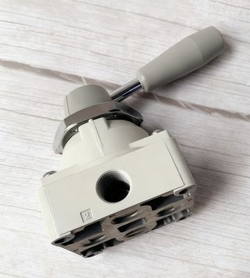 SMC VH410-03 van tay VH HAND VALVE