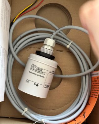 Bộ cảm biến mức độ siêu âm Endress Hauser FDU91-RG1AA