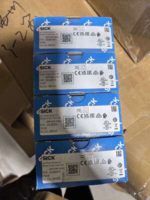 SICK WL12L - 2B520 cảm biến quang điện phản xạ ngược