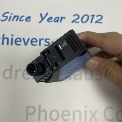 Cảm biến quang điện phản xạ hiệu suất cao SICK WL280-2P2431