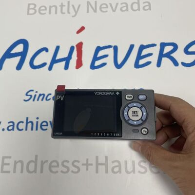 YOKOGAWA UM33A-000-11LP High-Performance Industrial Digital Indicator