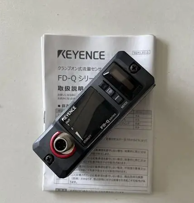 Cảm biến lưu lượng chất lỏng siêu âm kiểu kẹp Keyence FD-Q20C