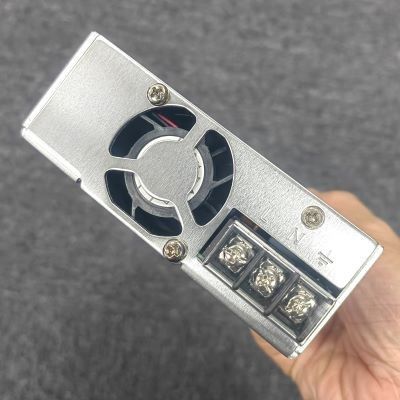 Trung bình HRP-450-48 48Vdc 9.5A PFC nguồn điện 8 đầu ra tương tự Cố gọn 100 mm x 100 mm x 100 mm Kích thước