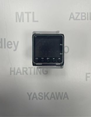 Omron E5CC-QX2A M-800 Panel Mount PID Controller nhiệt độ với 16 đầu ra kỹ thuật số 0,4 kg