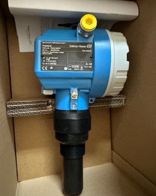 Máy phát mức siêu âm Endress Hauser FMU40-ANB2A4 Prosonic cho công nghiệp